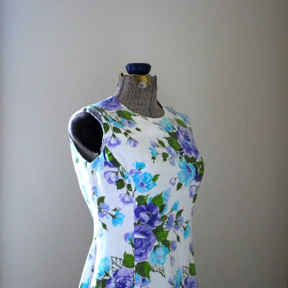 Purple & blue floral dress (M/L) - Picture 4 of 9
